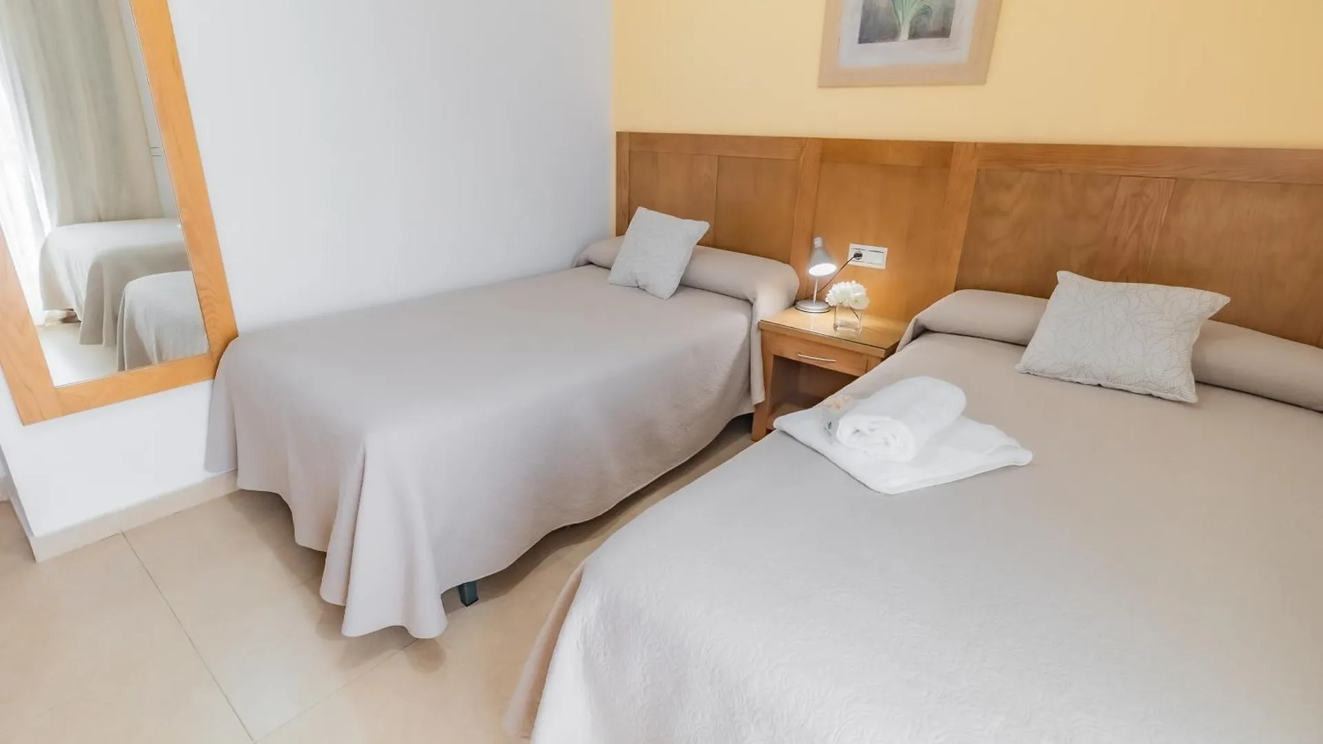 Apartamentos Turisticos Las Yucas Torre Del Mar