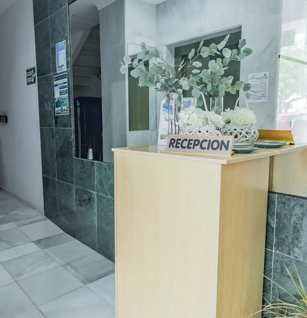 Apartamentos Turisticos Las Yucas Torre Del Mar